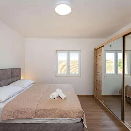 Holiday home 3 Bedroom Stunning In *
