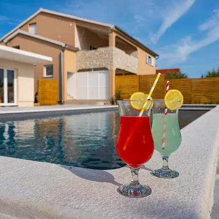 Holiday home 3 Bedroom Stunning In *
