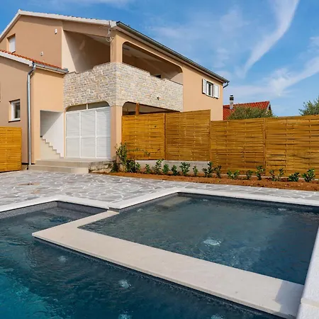 3 Bedroom Stunning In * Benkovac